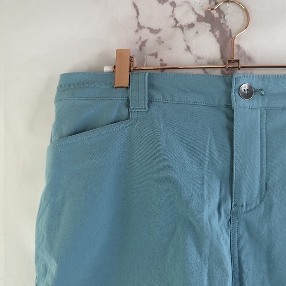 Eddie Bauer Skirt Womens 8 Blue Skort Travex Built In Shorts Spandex Nylon - Picture 2 of 11